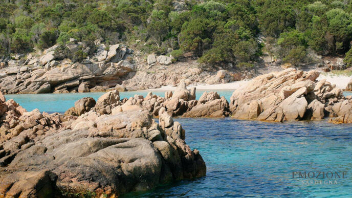 Emozione Sardegna, caletta vicino a Cala Conneri nell'Isola di Spargi nell'Arcipelago di La Maddalena