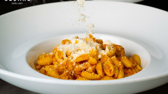 Emozine Sardegna, malloreddus alla campidanese nel ristorante "da Cesare" a Cagliari