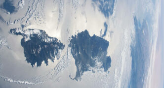 Sardegna e Corsica viste dallo spazio, foto NASA - Emozione Sardegna