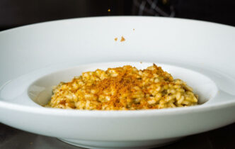 Riso con bottarga e carciofo spinoso sardo - Ristorante da Cesare - Emozione Sardegna